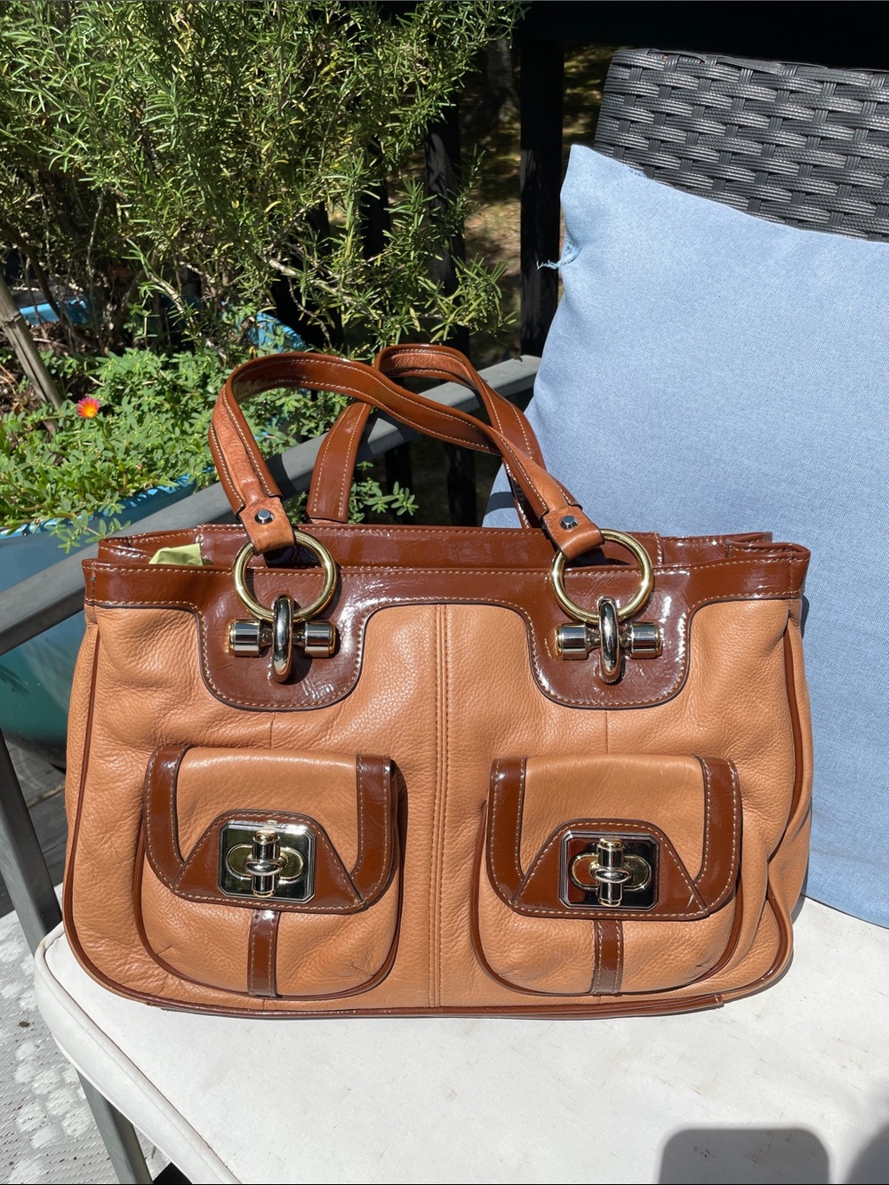 Leather Tote Bag with Front Pockets - Tan/Brown